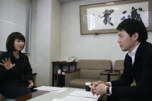 左から:株式会社日東 加瀬 茉莉様、インターファクトリー 三石 祐輔